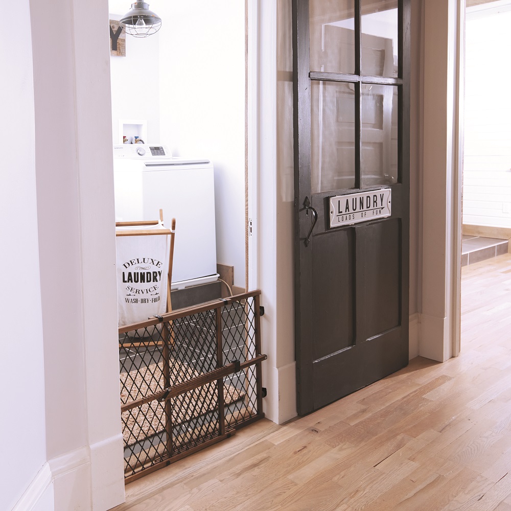 Evenflo Position Lock N Pressure Mount Baby Gate 6m 24m Farmhouse Collection Babystore.ae