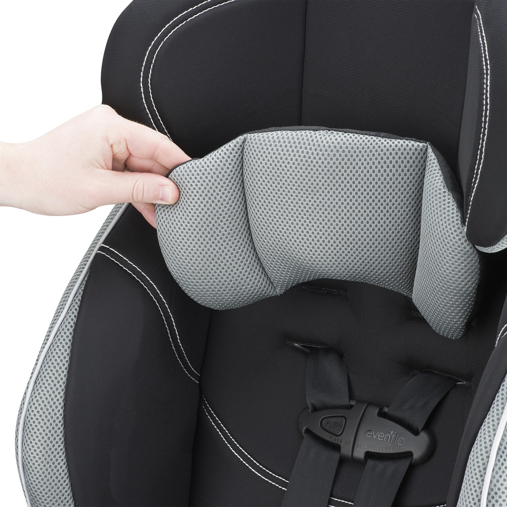 Chase lx harnessed sales booster car seat