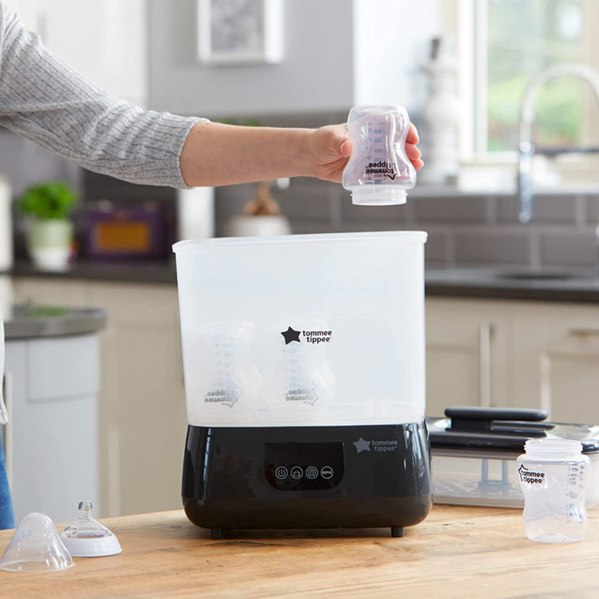 Tommee Tippee - Advanced Electric Steam Steriliser Dryer - Black