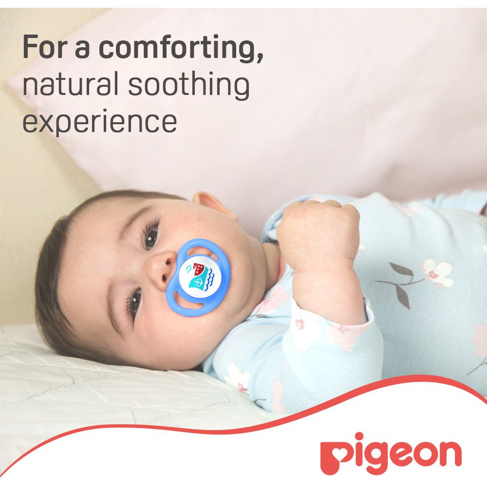 Pigeon - Mini Light Pacifier Boy (L)