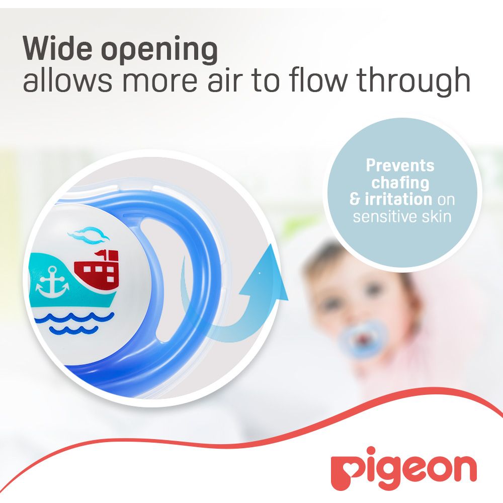 Pigeon - Mini Light Pacifier Boy (L)