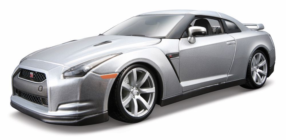 Bburago Nissan GT R R35 Diecast Model Car Silver Babystore.ae