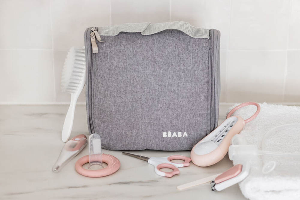 Beaba - Hanging Toiletry Pouch With 9 Accessories - Old Pink