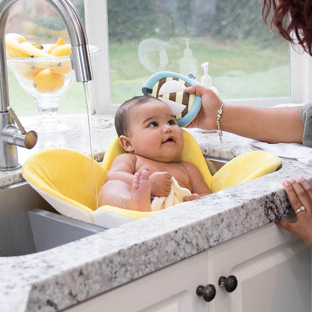 Blooming Bath - Scrubbie Baby Washcloth - Bee