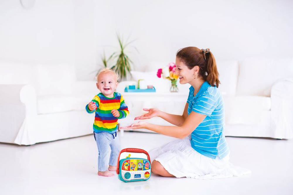 Clementoni - Baby My First Radio Battery Operated