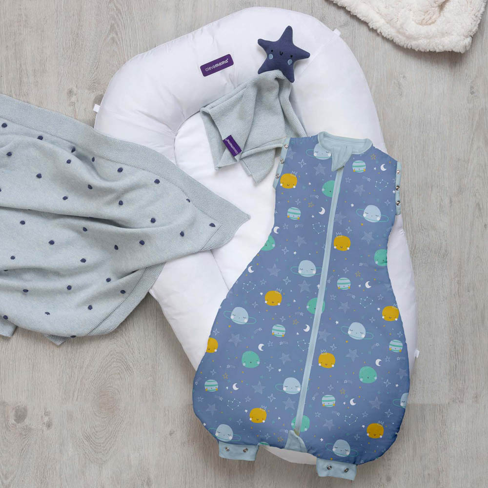 Clevamama - Knitted Pom Pom Baby Blanket - Organic Cotton 80x100cm - Blue