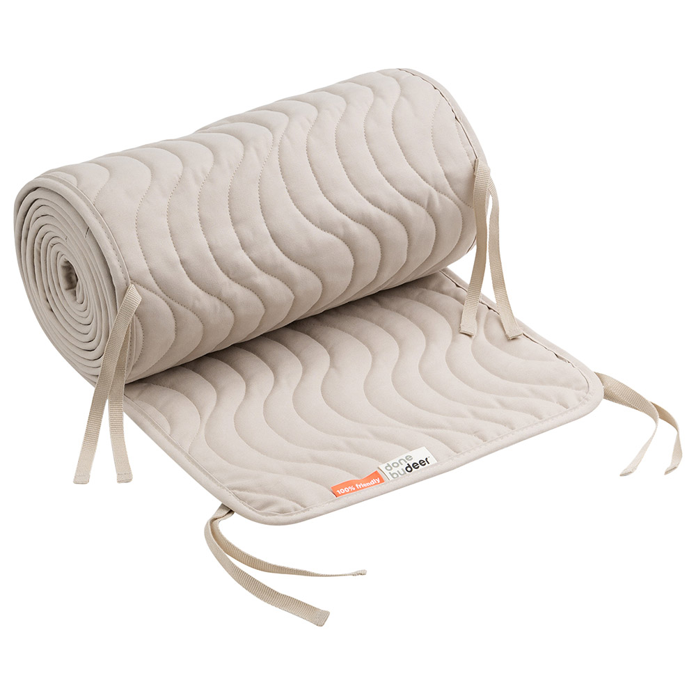 Done by Deer - Quilted Bed Bumper Wstrings Waves Sand