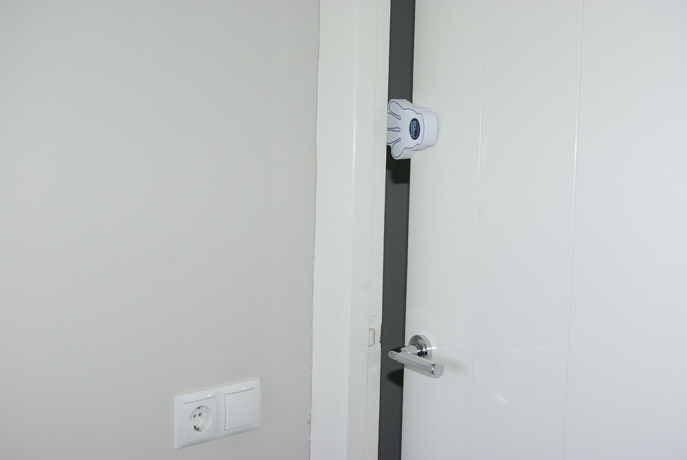 B-Safe Child Safety Happy Fingers Door Blockers