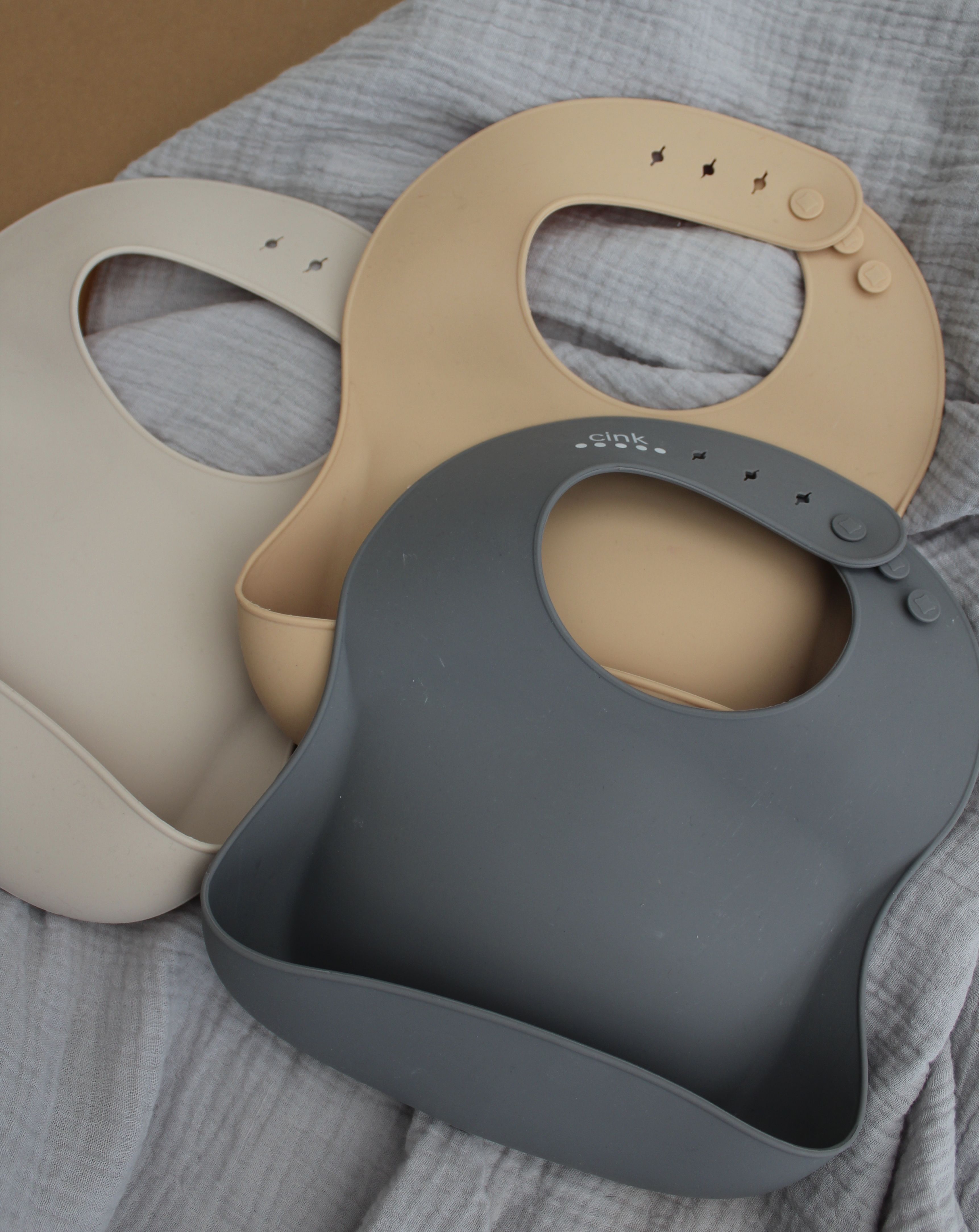 Cink Soft Silicone Bib Rye