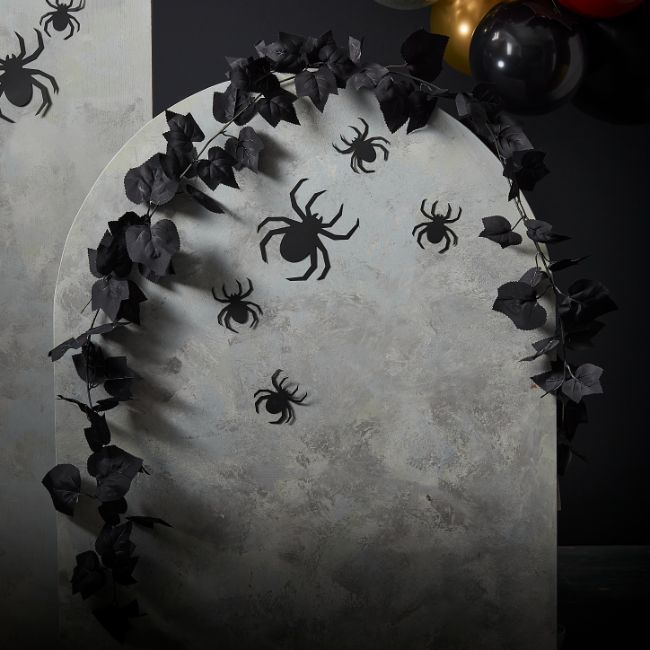 Ginger Ray - Black Maple Leaf Foliage Garland