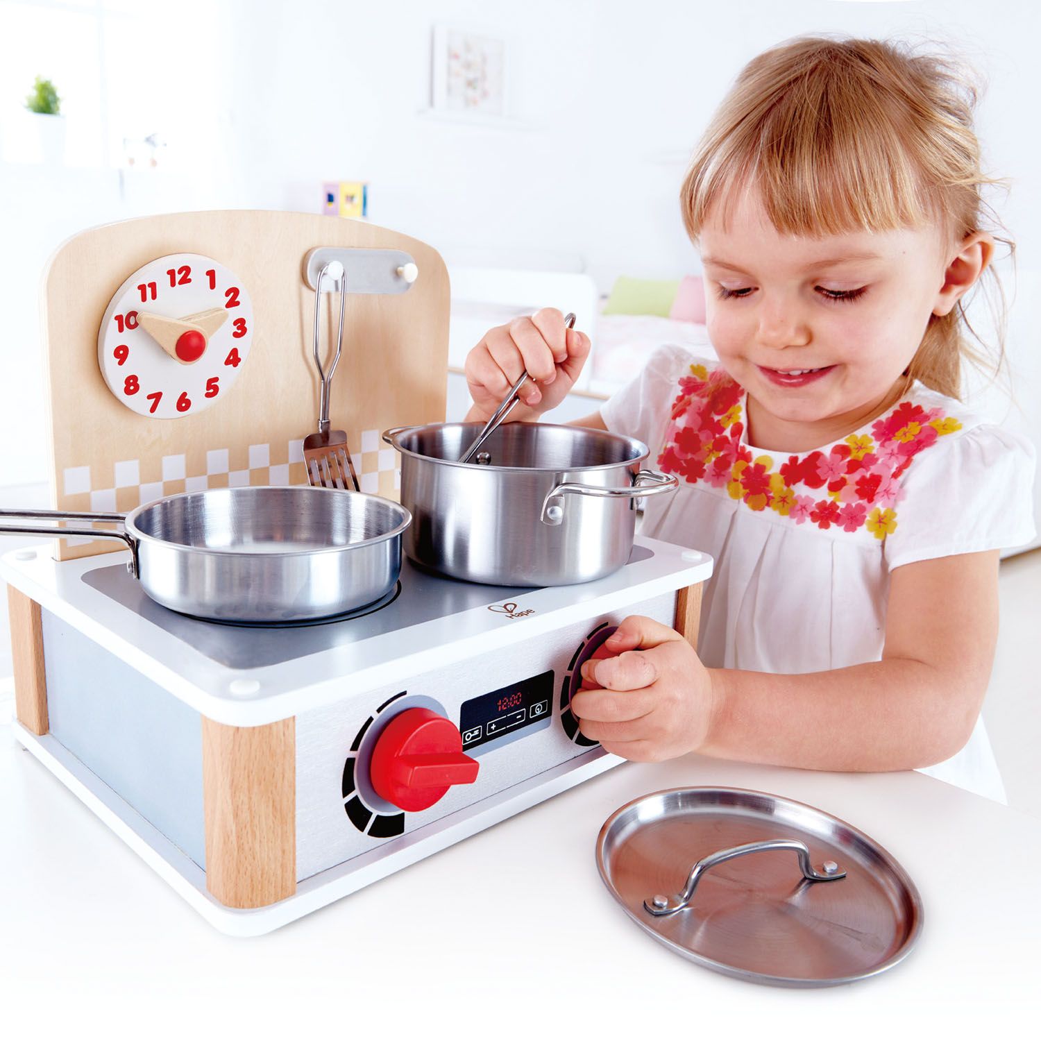Hape 2-In-1 Kitchen & Grill Set - Role Play Toys