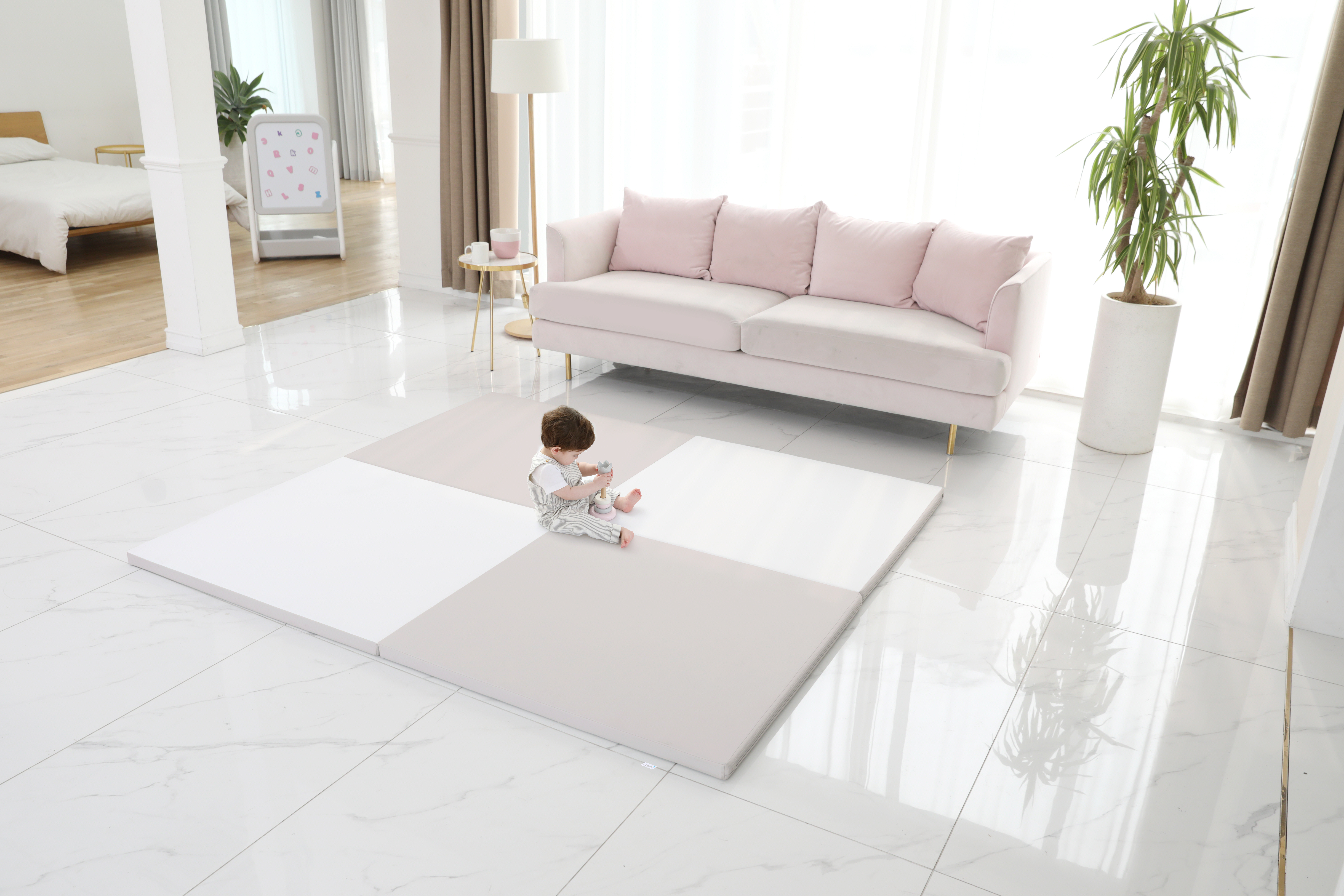 iFam - Birch Folder Mat Square - White Side / Beige Side