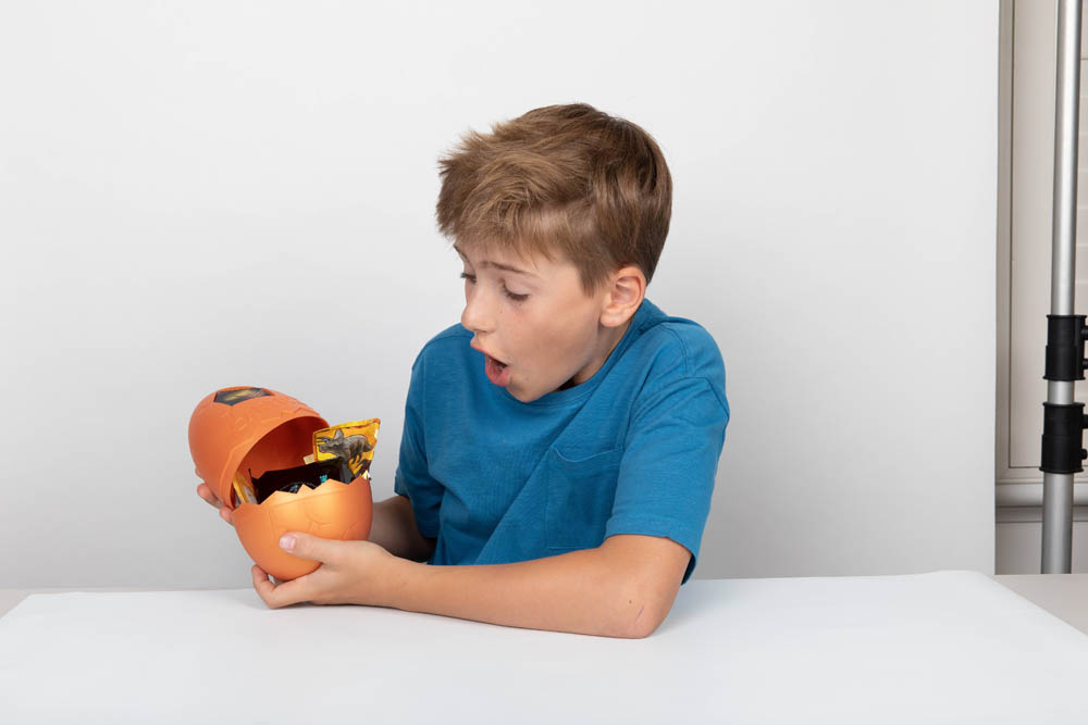 Jurassic World - Captivz Dominion Edition Dino Surprise with 7 surprises Asst