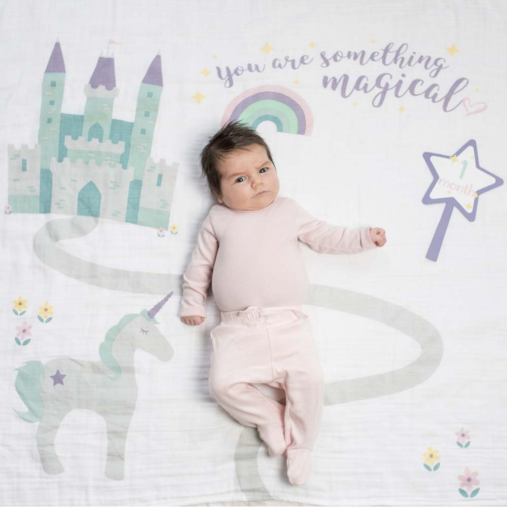 Lulujo - Baby's First Year Blanket & Cards Set - Something Magical