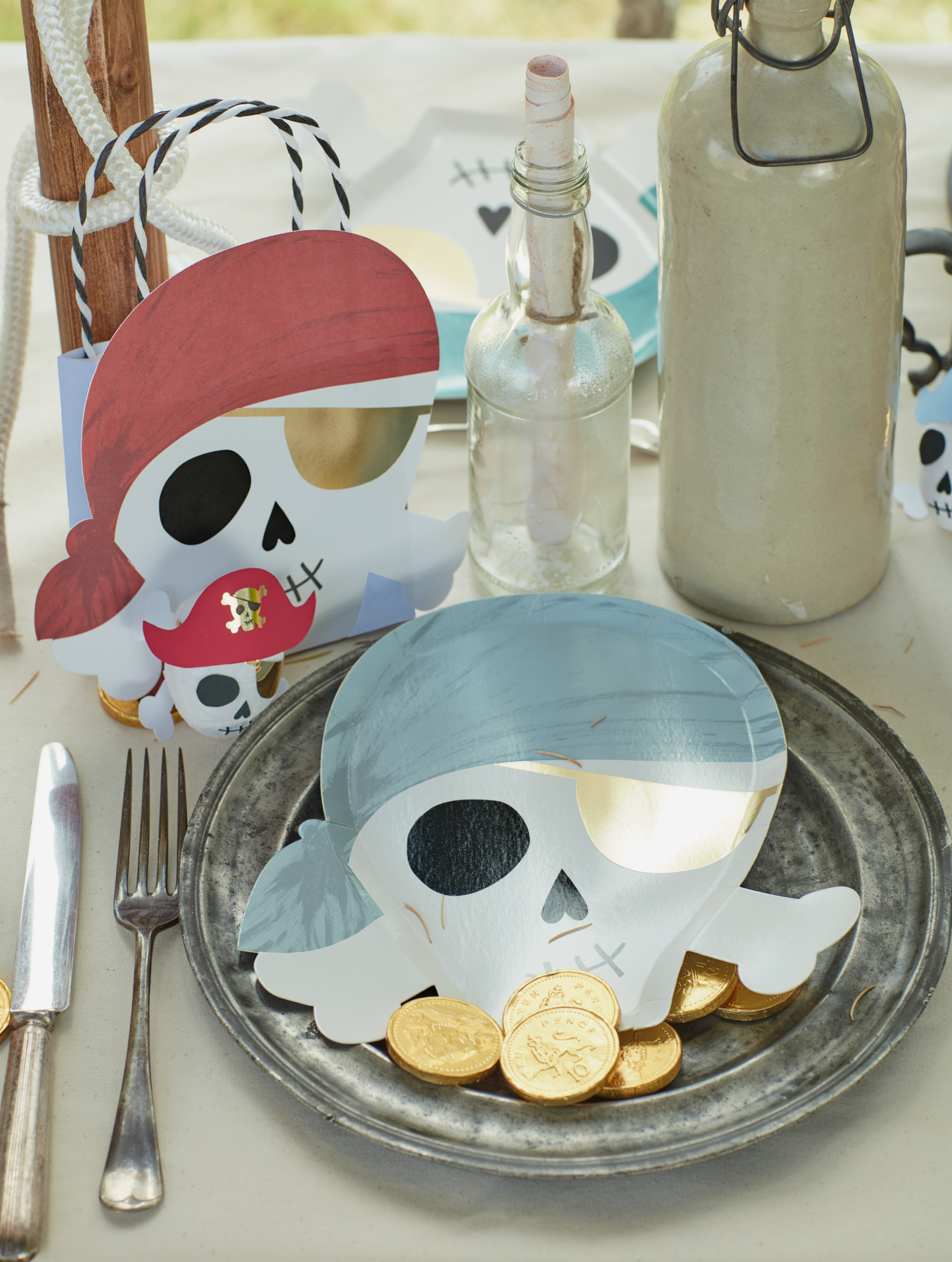 Meri Meri - Pirate Skulls Surprise Balls