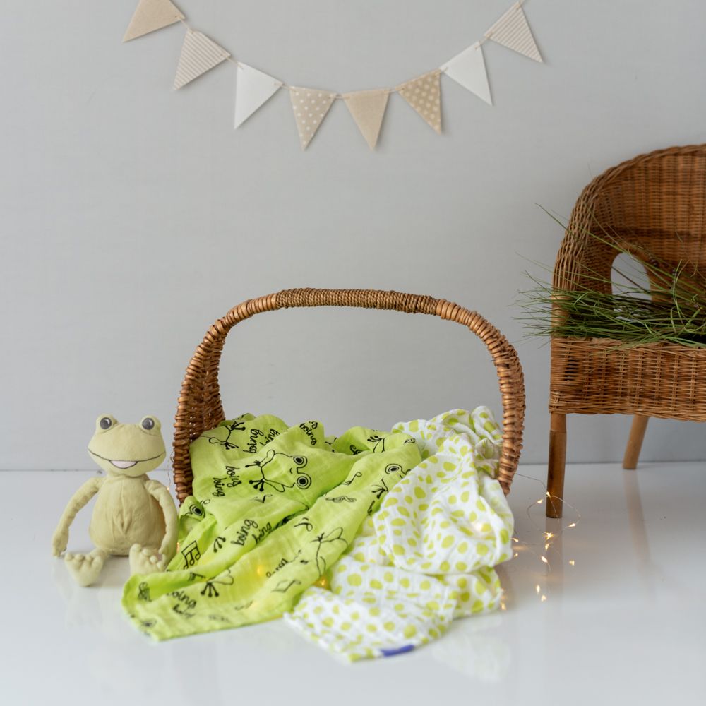 Milk&Moo Sprat Frog 2-Piece Muslin Swaddle