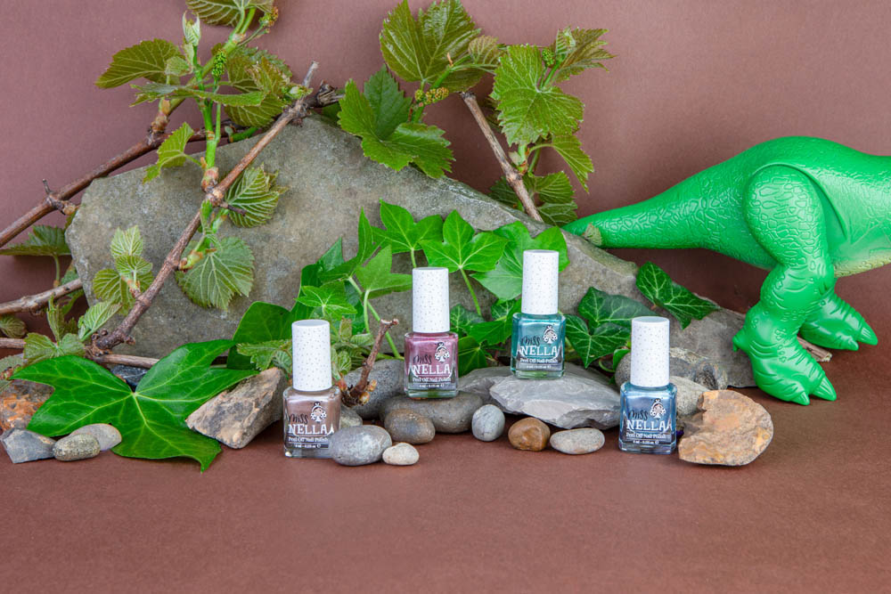 Miss Nella - Dino Collection