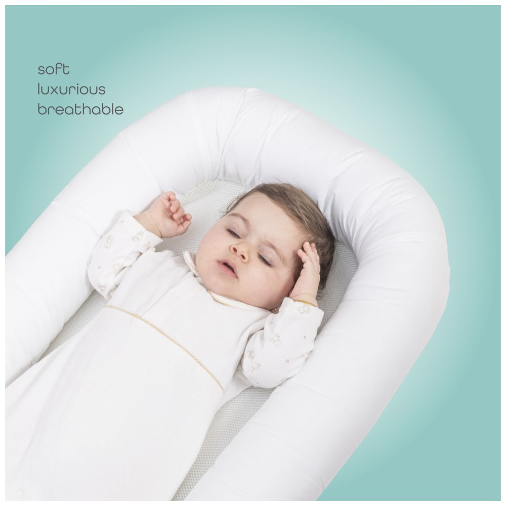 Moon - Baby Co-Sleeping Nest - White