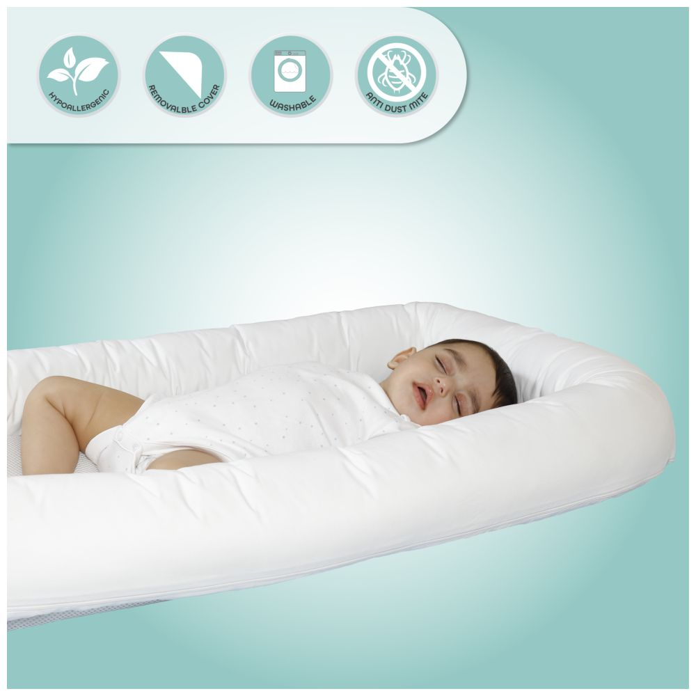 Moon - Baby Co-Sleeping Nest - White