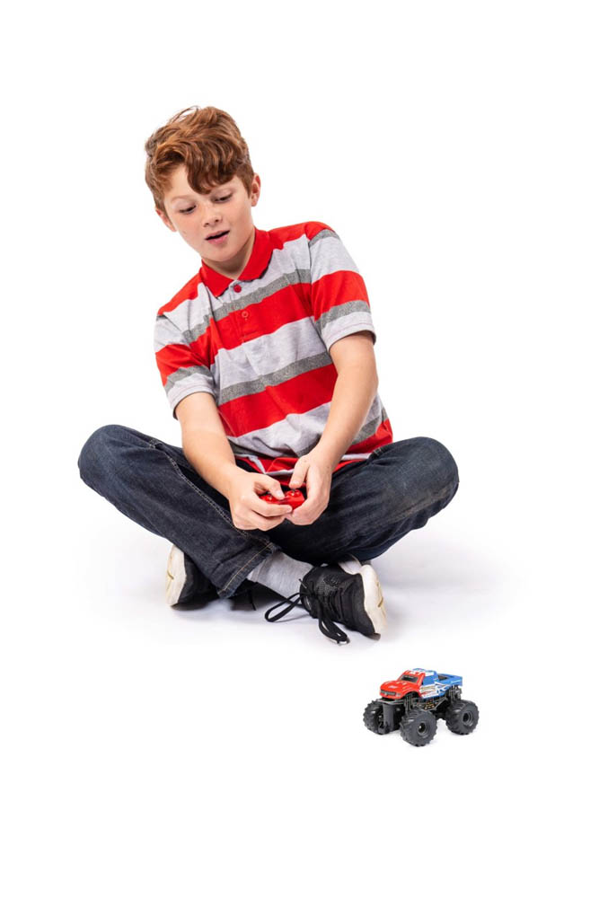 New Bright - 1:43 Big Foot Monster Truck Back Flip Derby