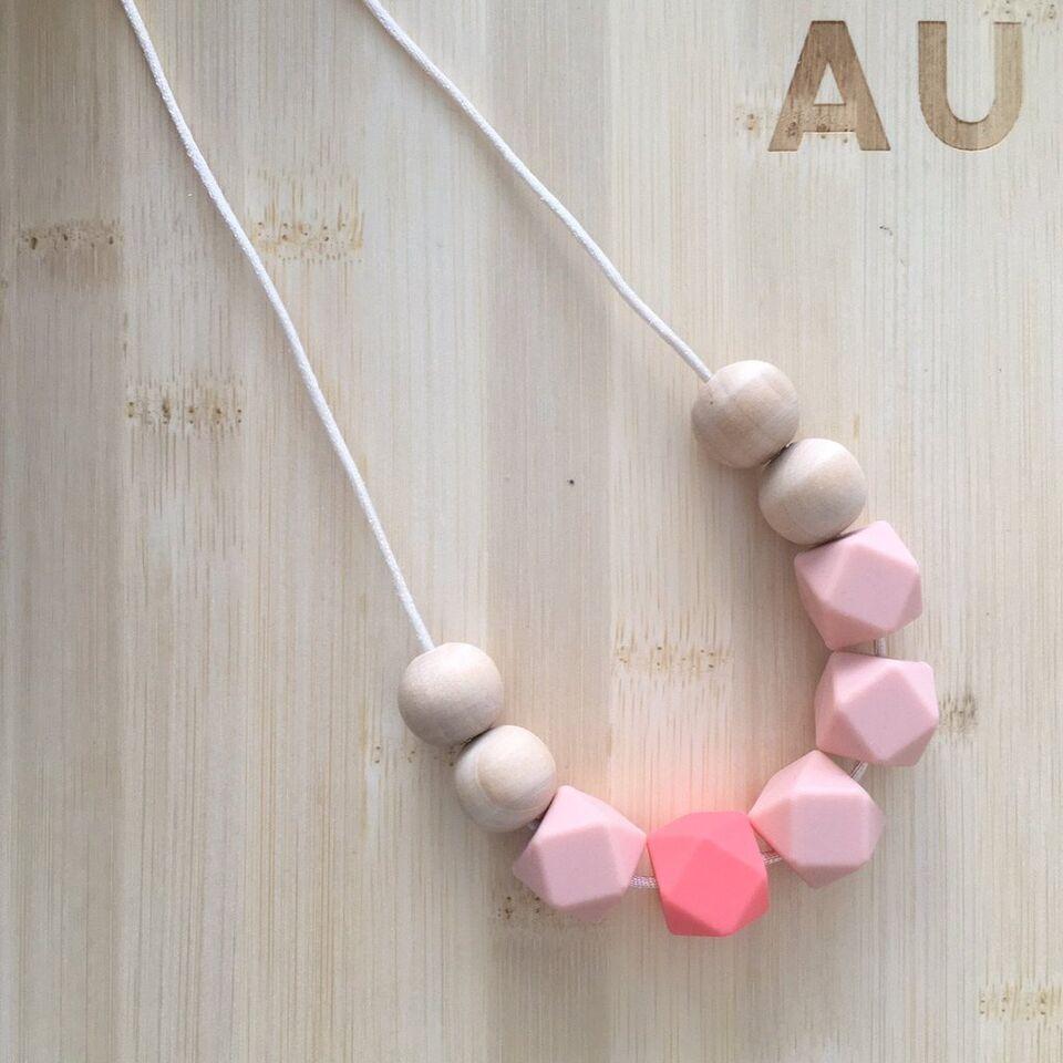 One.Chew.Three Stella Necklace - Coral