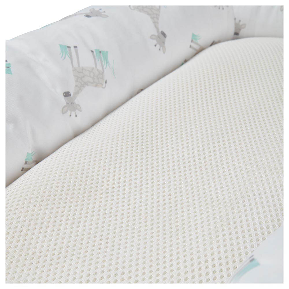 Purflo - PurAir Baby Breathable Maxi Sleep Nest Cover 6-18m - Giraffe