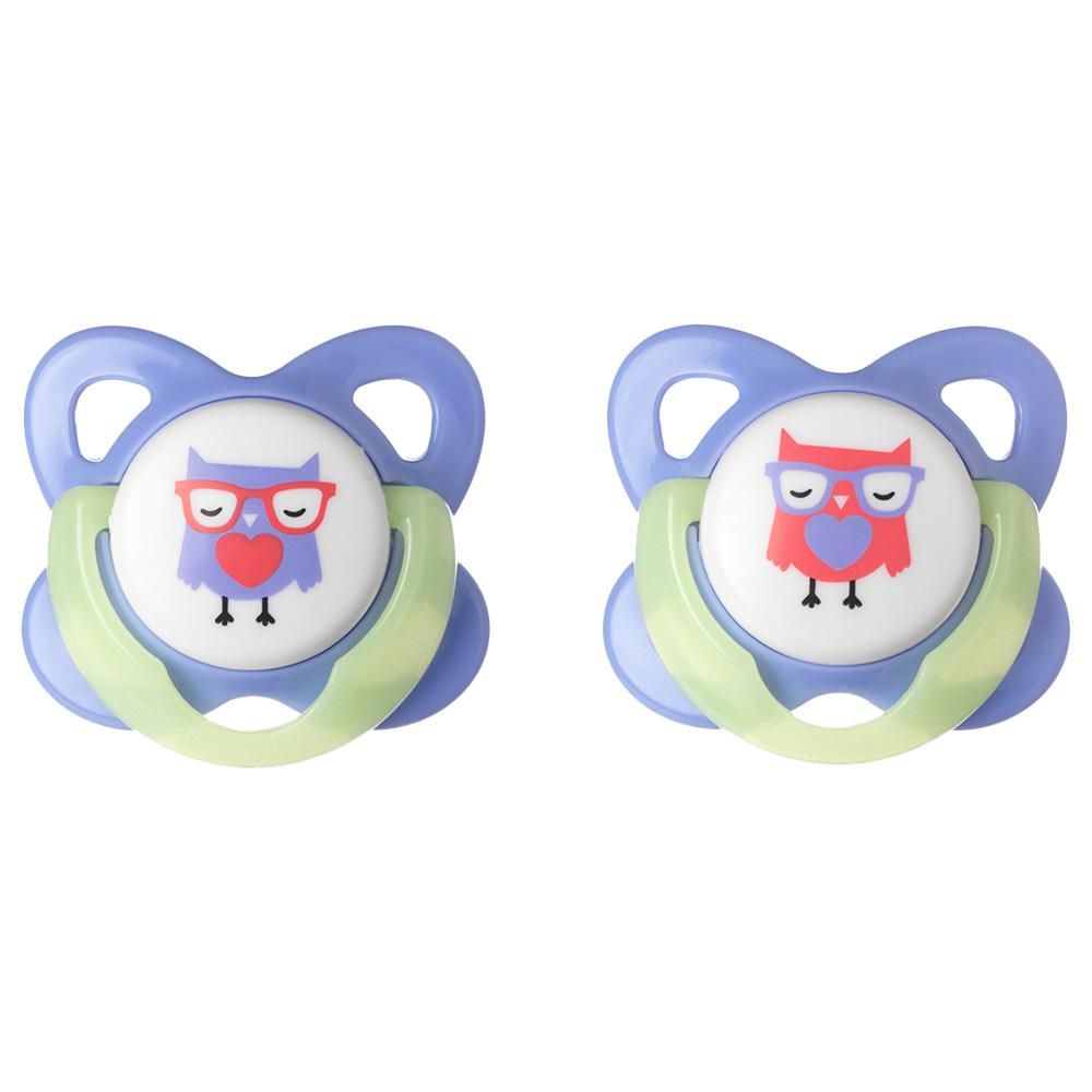 Tommee Tippee 2pcs Essentials Glow in the Dark soother 6-12m