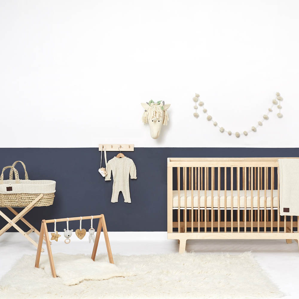 The Little Green Sheep - Natural Knitted Baby Moses Basket & Mattress (LxWxH - 76x24x30cm) - Linen