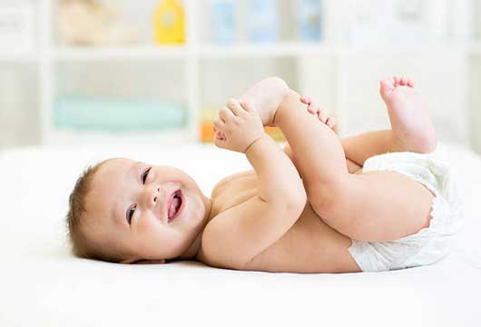 Newborn Bowel Movements- All you need to know