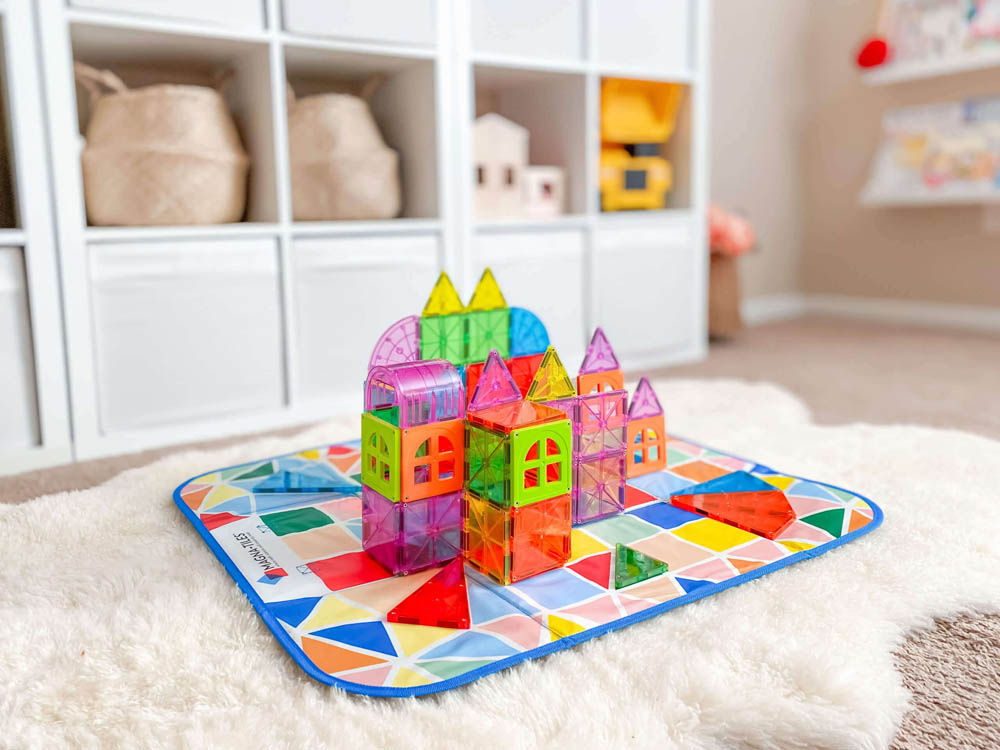 Magna Tiles - Storage Bin & Interactive Play-Mat