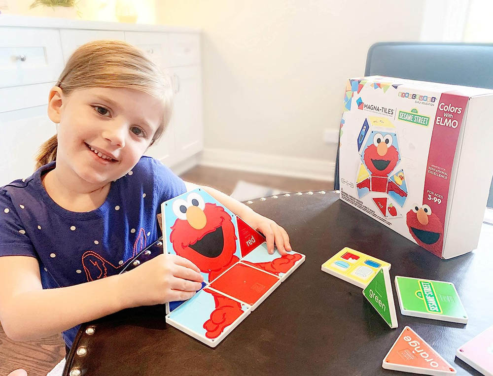 Magna Tiles - Structures Colors With Elmo