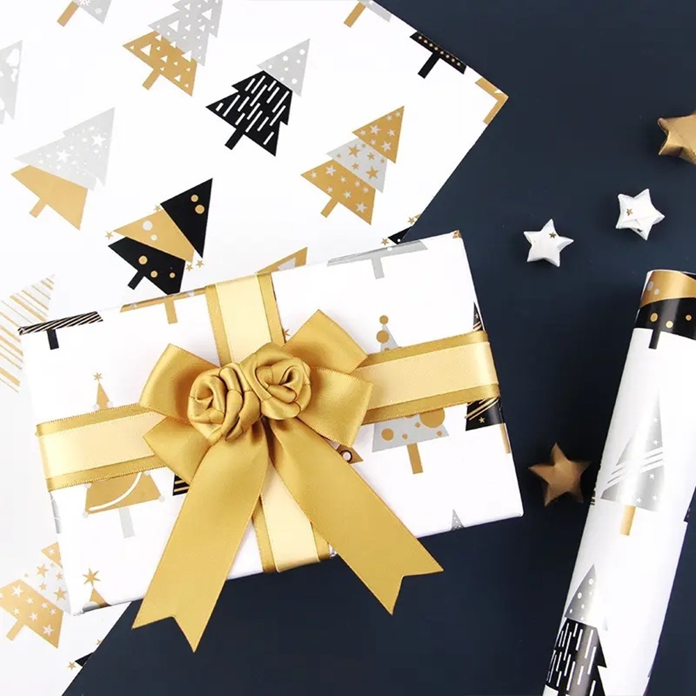 Highland - 4 Sheets Christmas Gift Wrapping Paper 50x71 CM