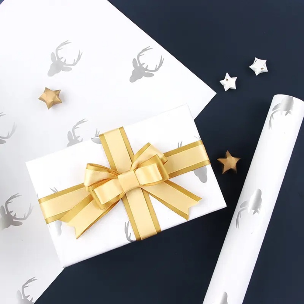 Highland - 4 Sheets Christmas Gift Wrapping Paper 50x71 CM