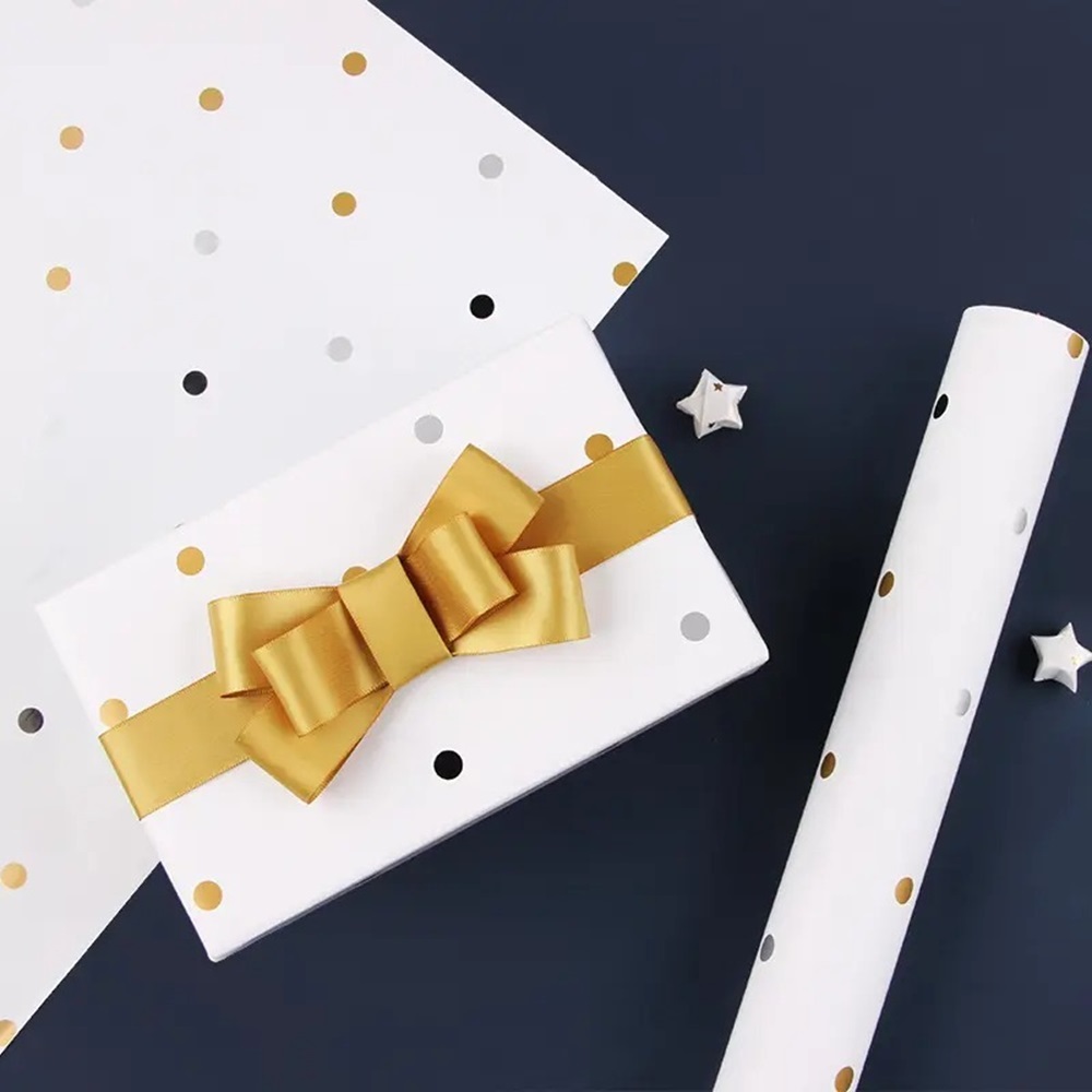 Highland - 4 Sheets Christmas Gift Wrapping Paper 50x71 CM
