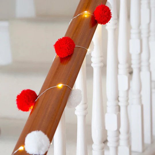 Talking Tables - Party Illuminations Red And White Pom Pom Lights, 20 Led, 2M