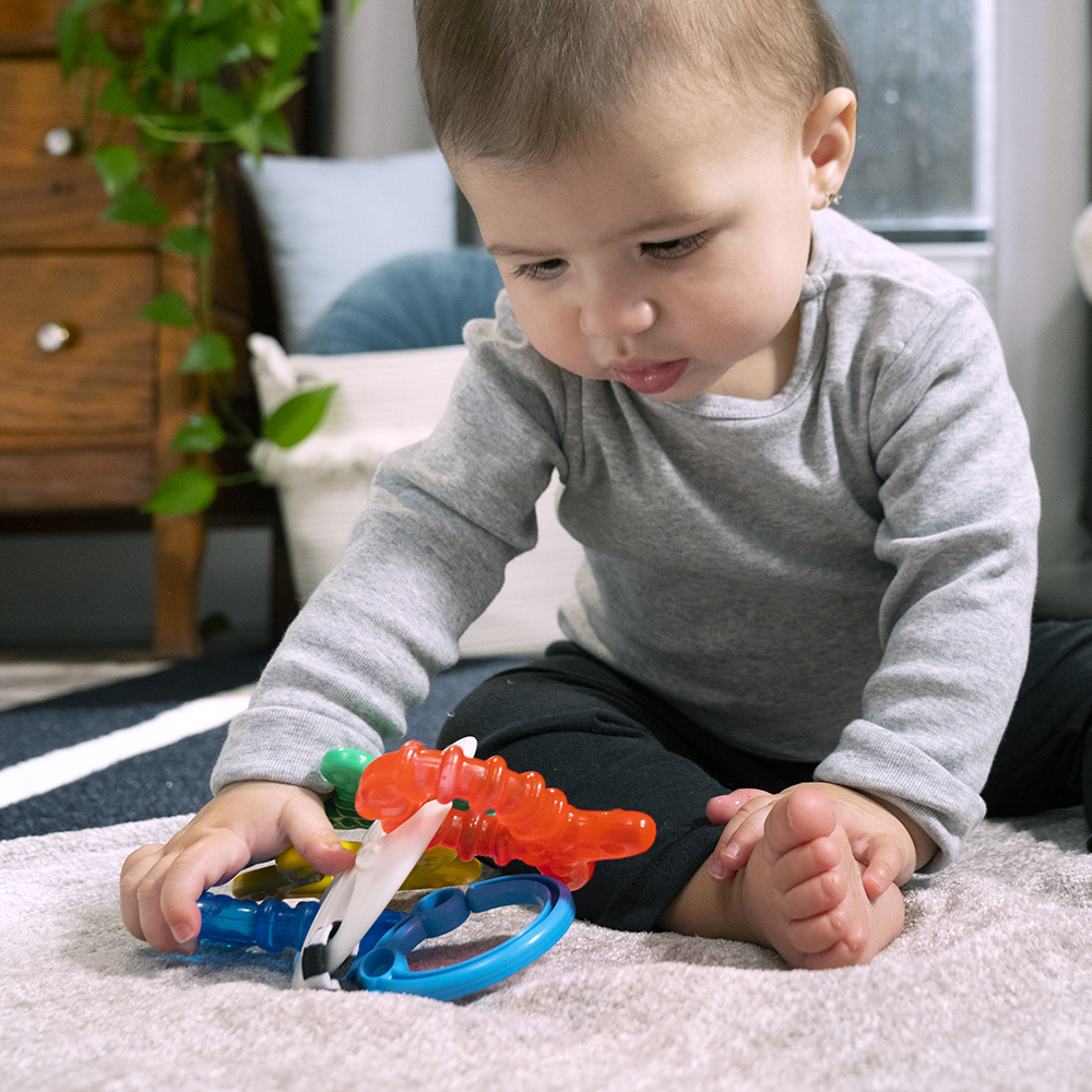 BABY EINSTEIN - OE SEA OF SENSORY TEETHER TOY