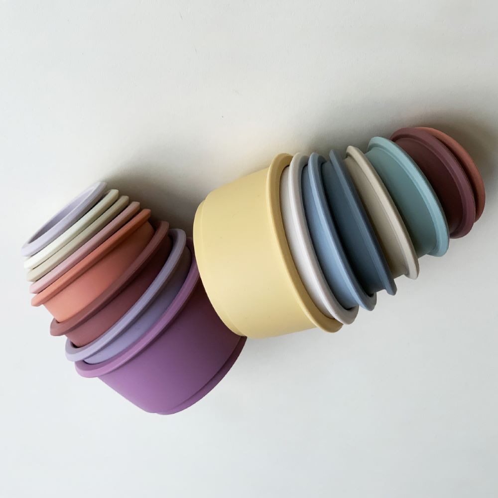 Peanut - Silicone Stacking & Nesting Cups Toy - Sweet - 8 pcs