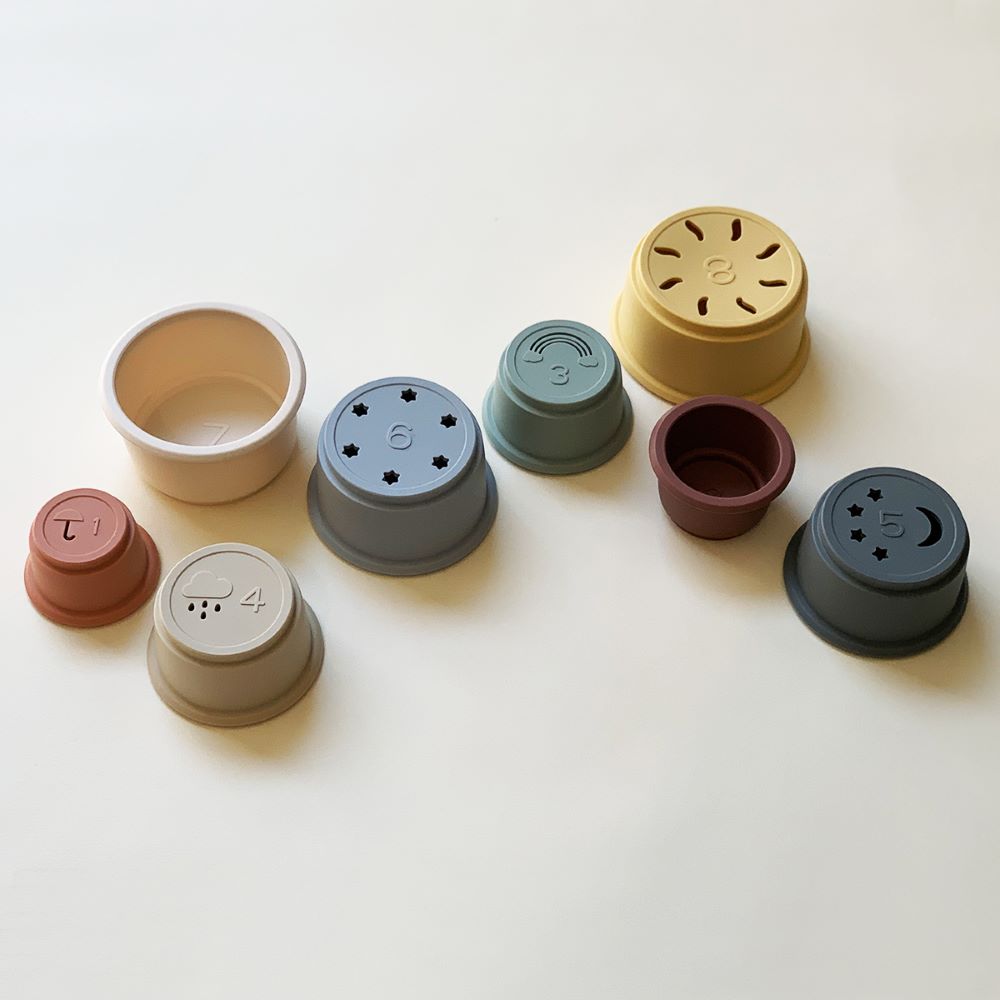 Peanut - Silicone Stacking & Nesting Cups Toy - Playful - 8 pcs