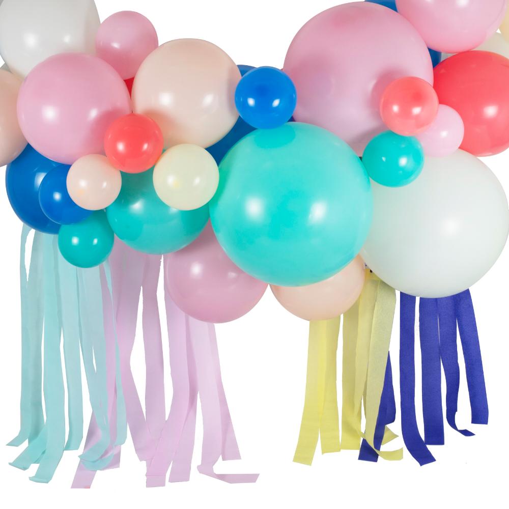 Ginger Ray - Balloon Arch & Streamers Backdrop