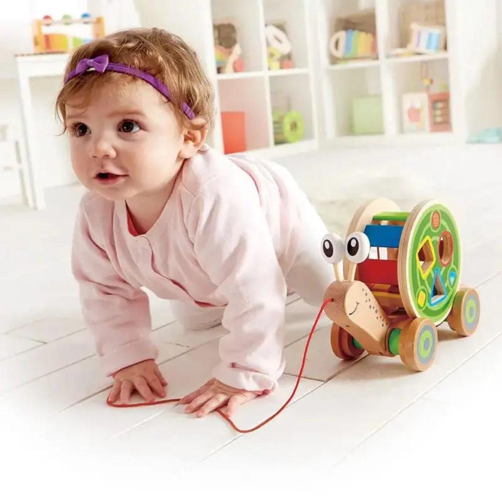 Hape - Walk-A-Long Snail