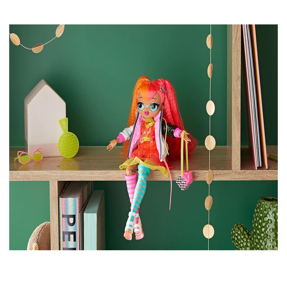 L.O.L. Surprise - OMG Fashion Doll with Surprises - Neonlicious