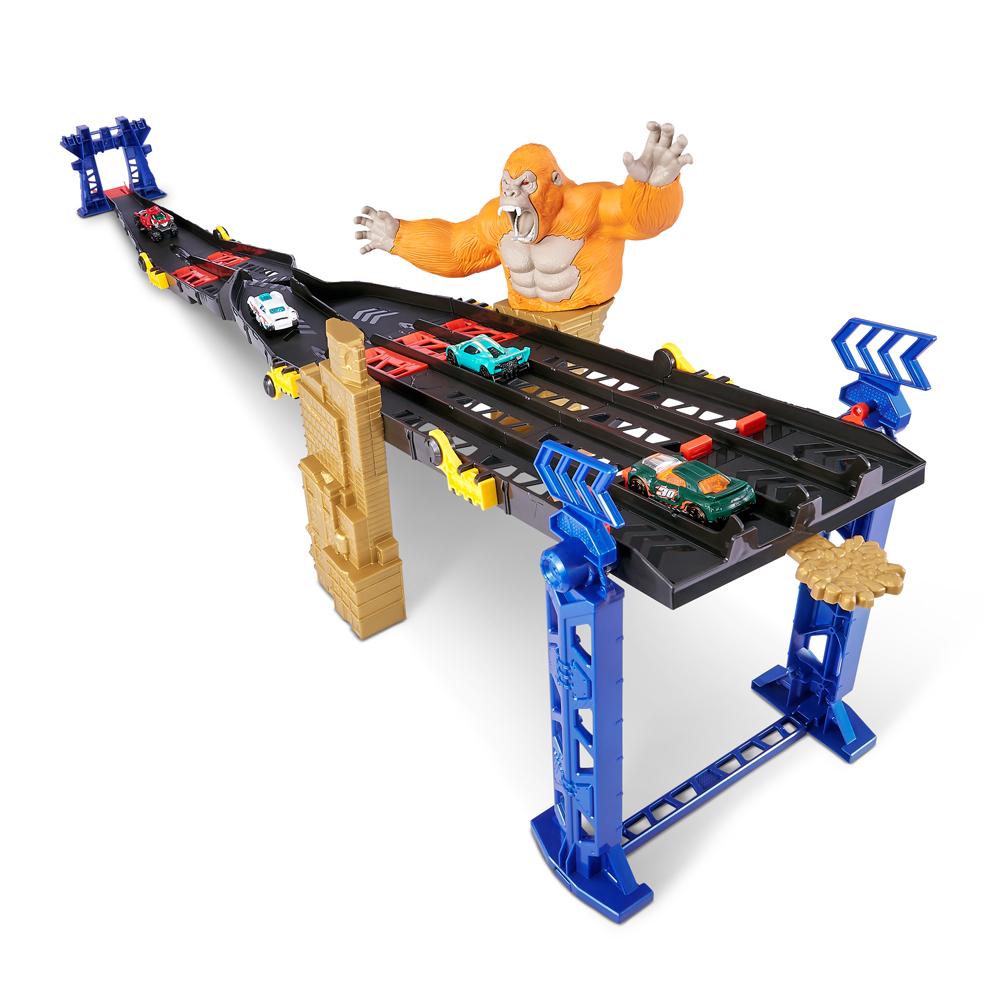 Zuru Metal Machines - 4-lane Gorilla Attack Track Set