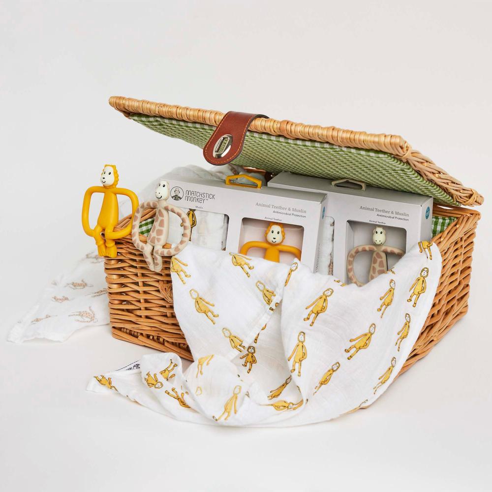 Matchstick Monkey - Animal Teether & Muslin Gift Set - Giraffe