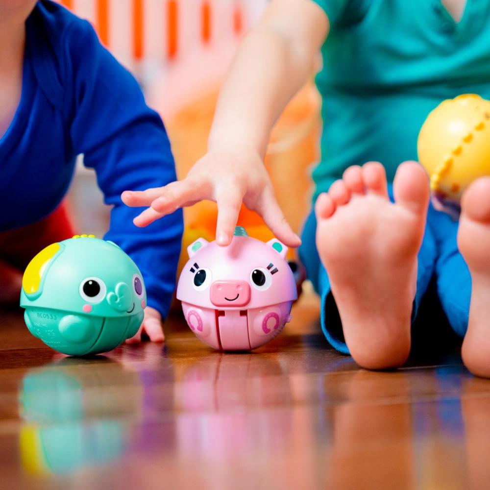 Bright Starts - Giggables Roll and Chase Toy