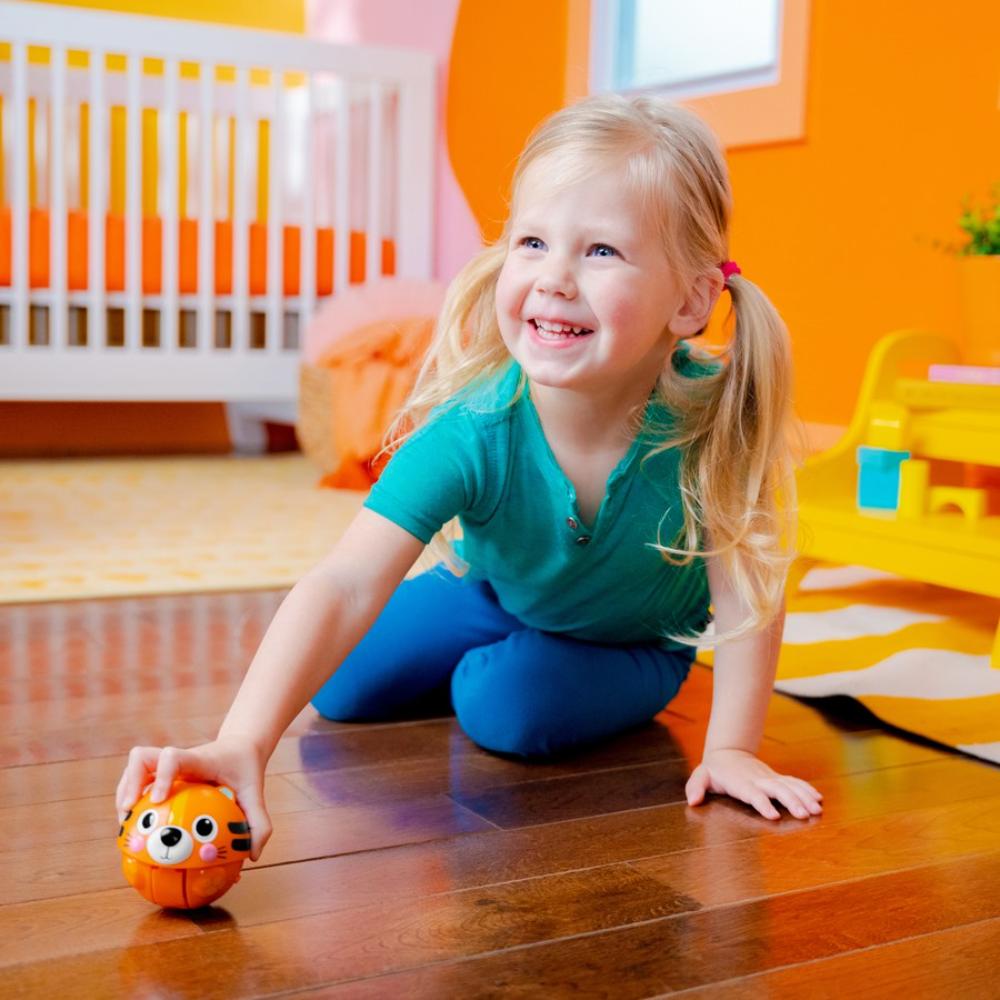 Bright Starts - Giggables Roll and Chase Toy