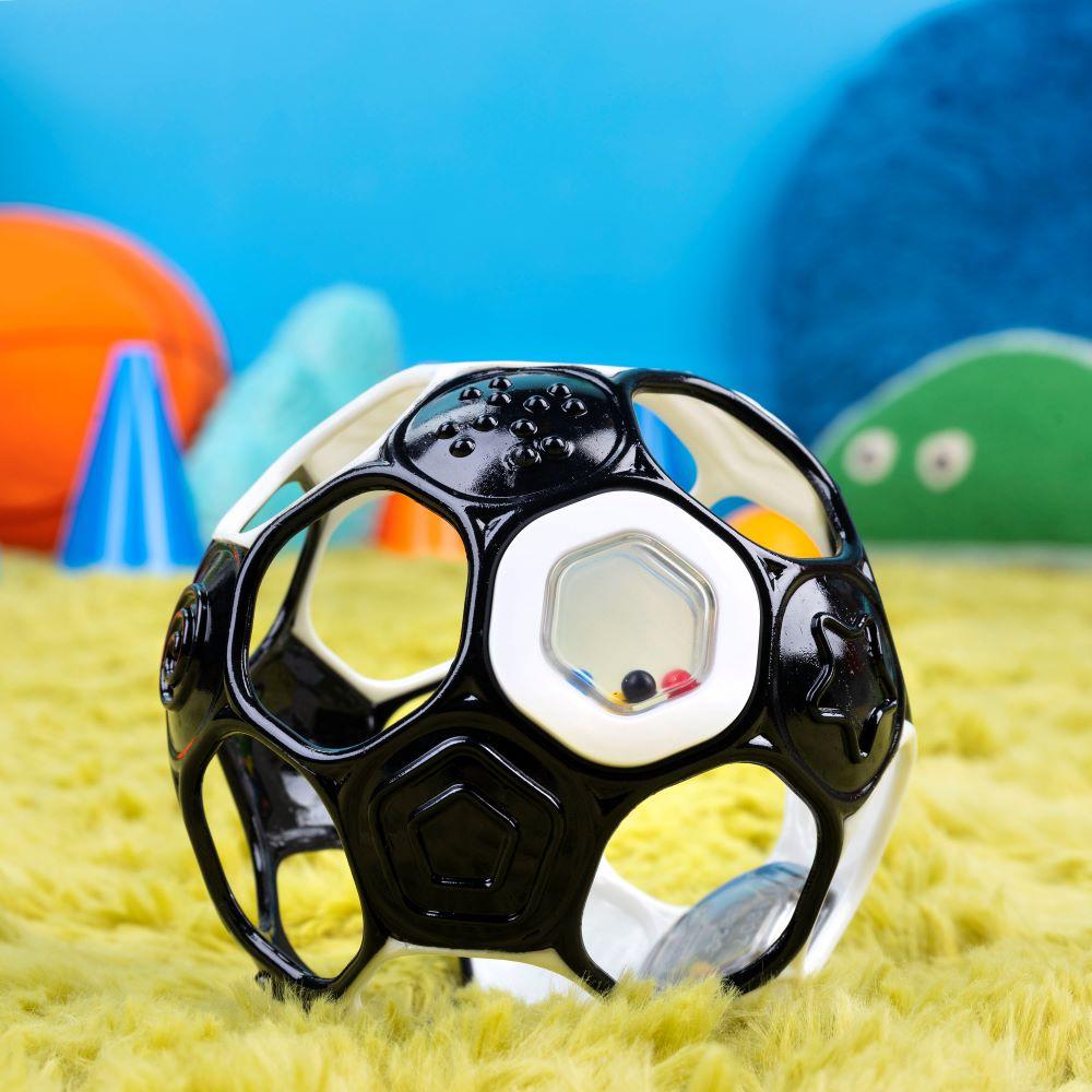 Bright Starts - Oball Grippin' Goals Rattle Soccer Ball - Black & White