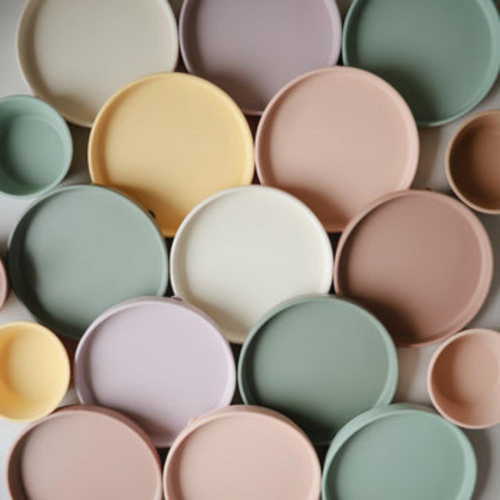 Mushie - Classic Silicone Suction Plate - Dried Thyme