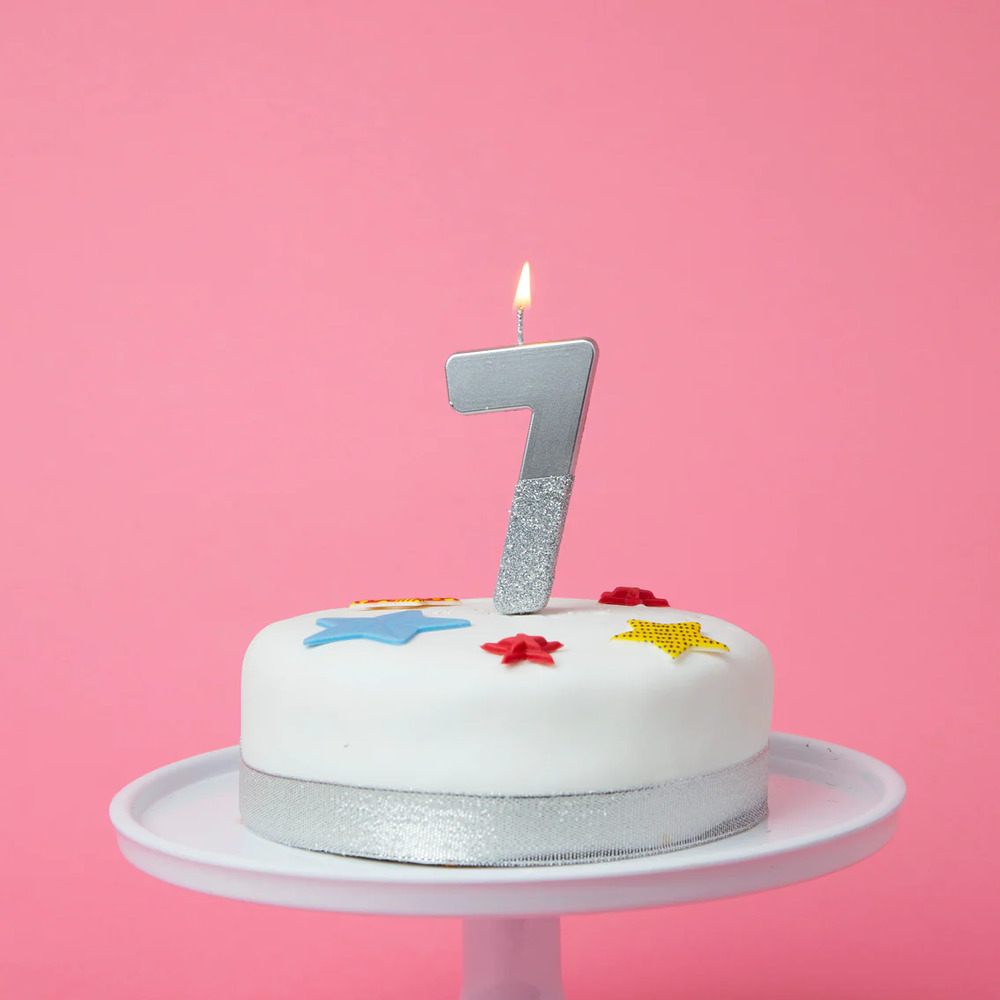 Talking Tables - We Heart Birthdays Glitter Number Candle 7 - Silver