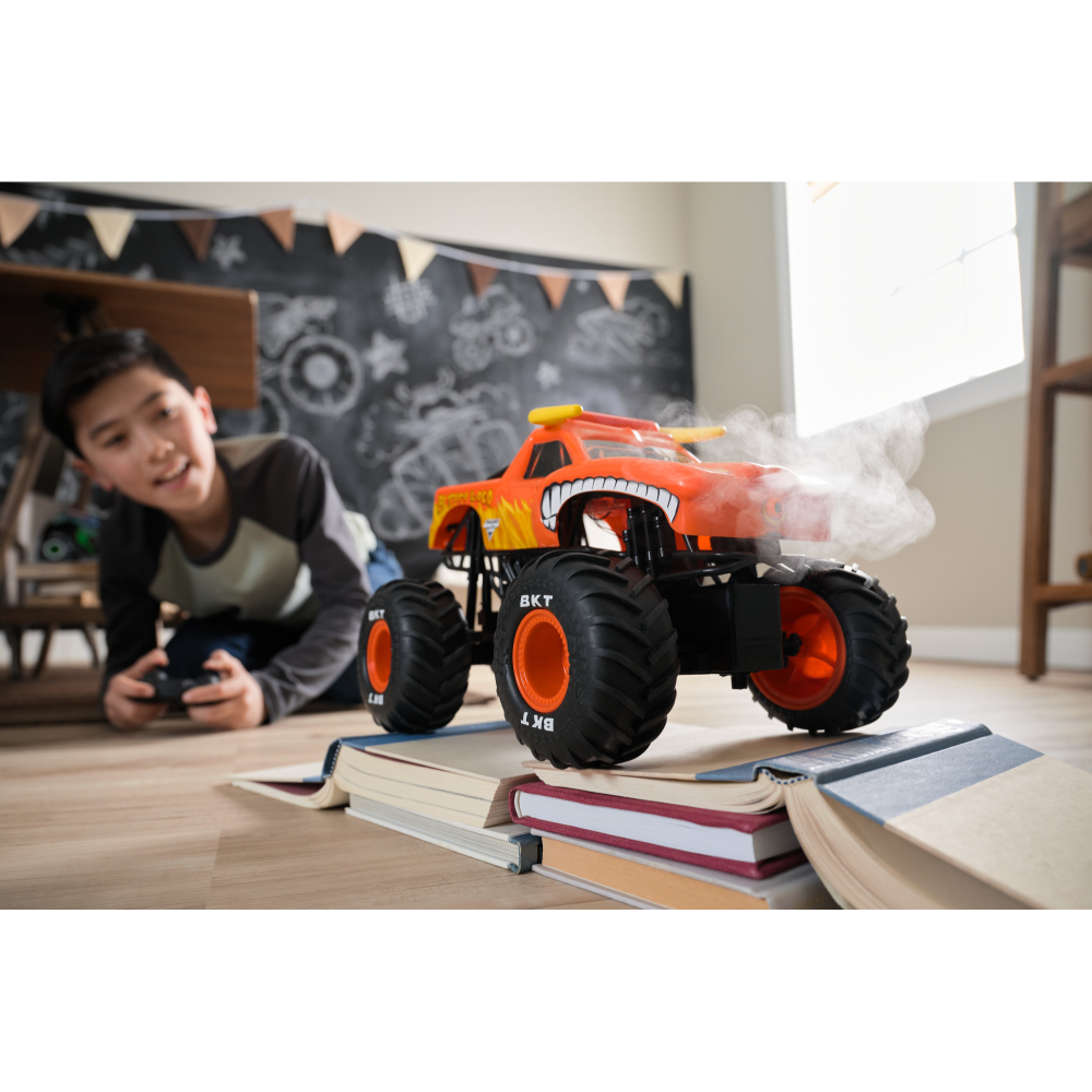Monster Jam RC 1:15 Scale El Toro Loco Remote Control Truck