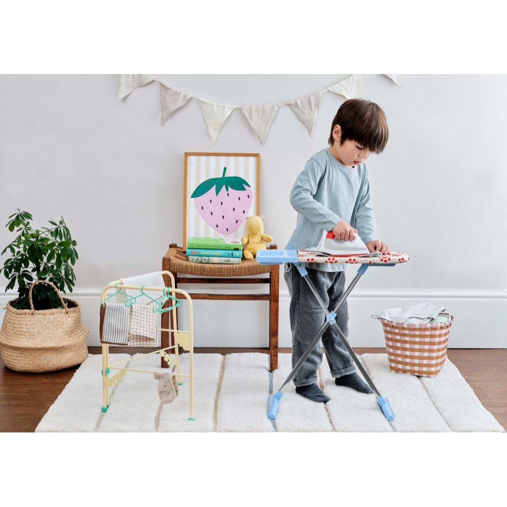 Casdon - Ironing Set Toy: Iron, board, airer, and hangers, 3+